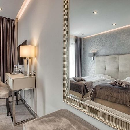 Hotel Bialy Dom Rybnik  Extérieur photo