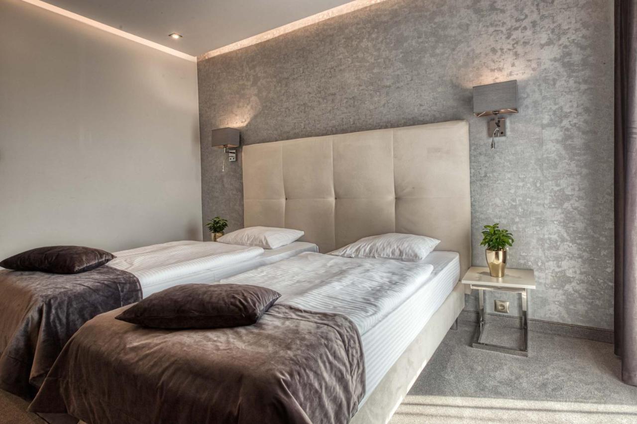 Hotel Bialy Dom Rybnik  Extérieur photo